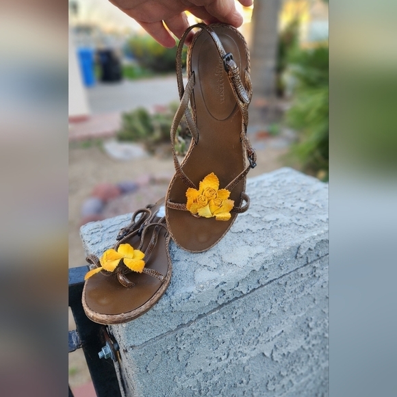 Bottega Veneta Sandals - Picture 3 of 9